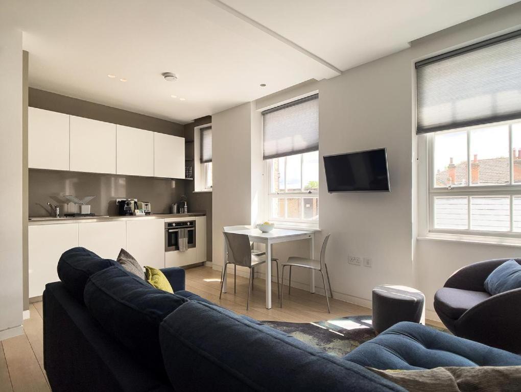 Wells Court By Aeria Apartments Londen Buitenkant foto